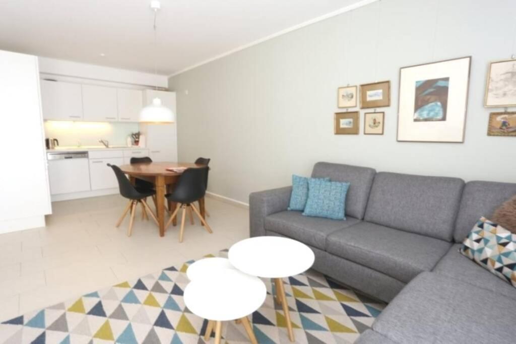Large Family Retro Flat In City Center- Large Terrace & Garden View, Free Parking Luxemburg Exterior foto